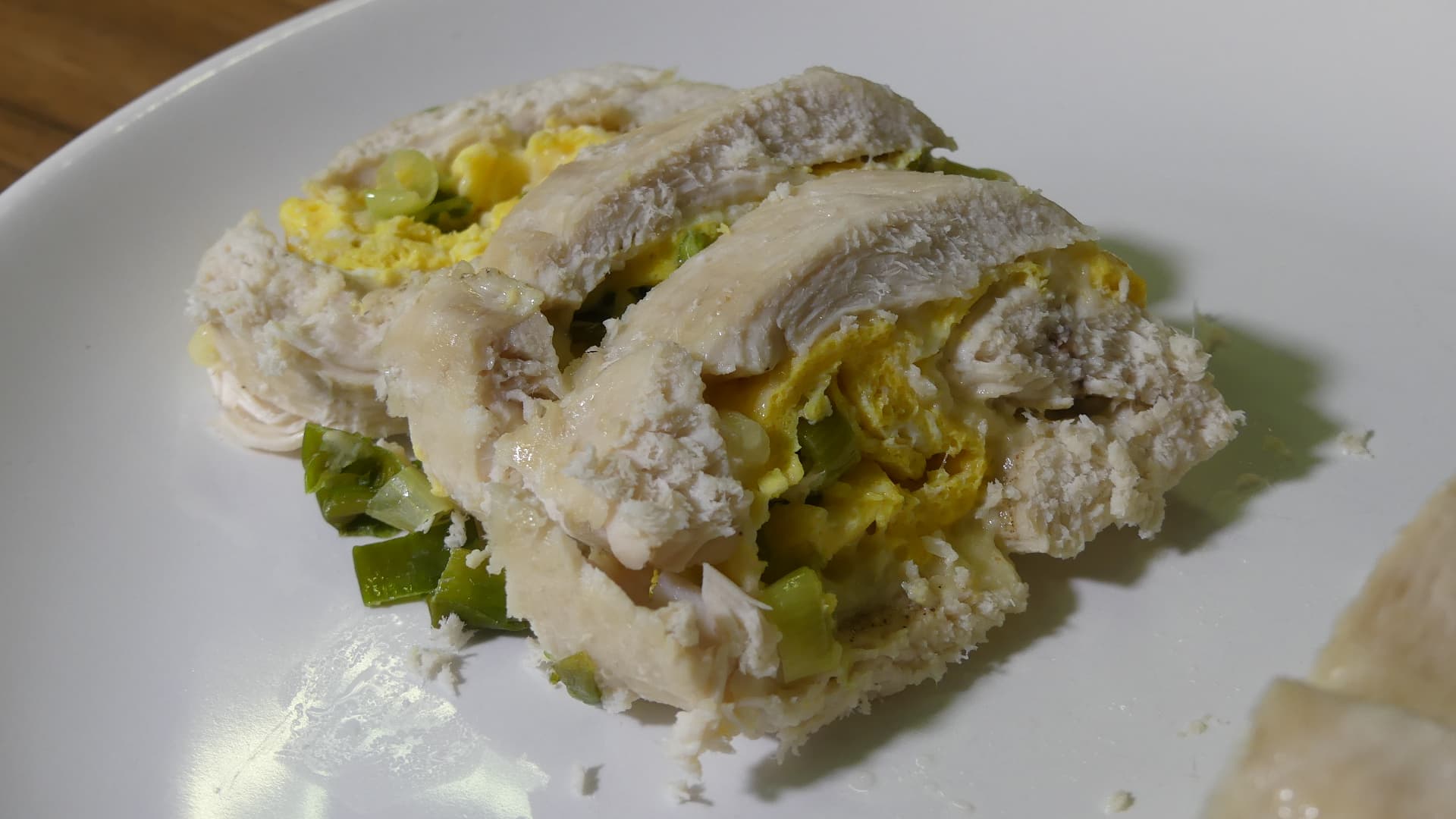 Sajtos-tojásos göngyölt csirke