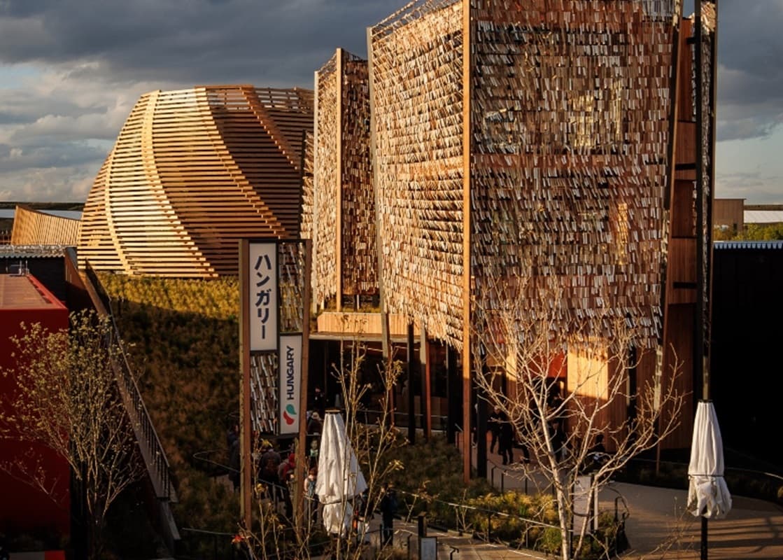 
							 Magyar sikerek Osakában| Élménybeszámoló a világkiállításról 
							