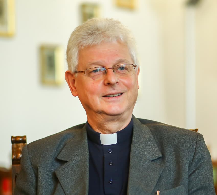 
							 Beszélgetőtársunk: Kuminetz Géza, a Szent István Tudományos Akadémia tagja, a PPKE rektora 
							