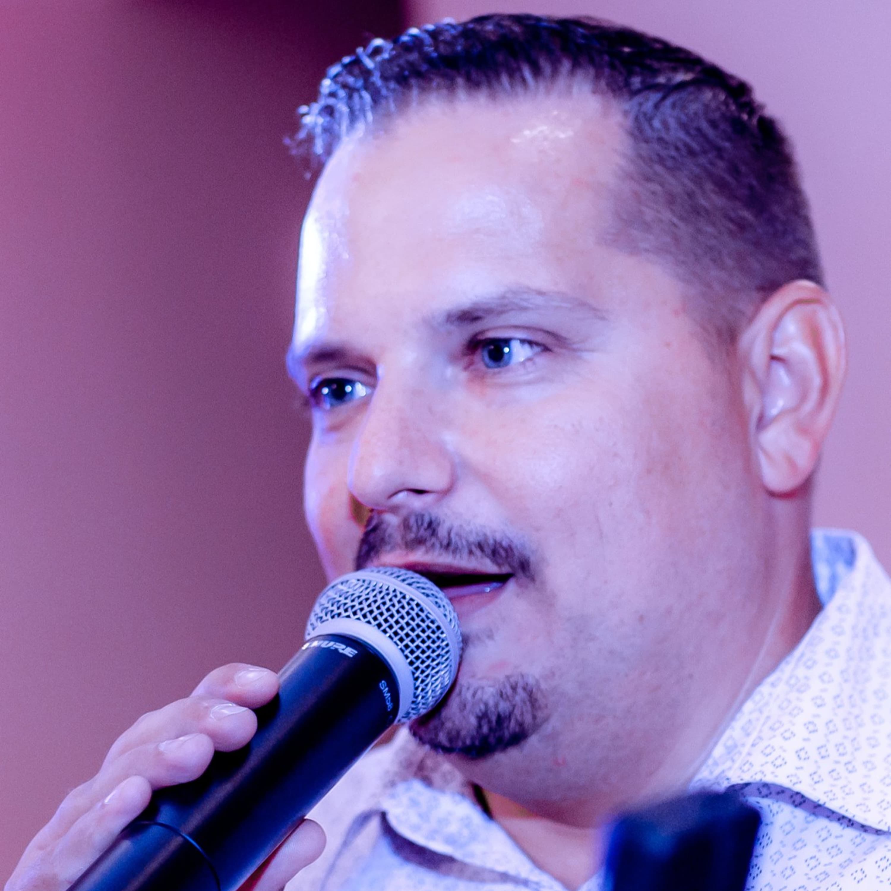 Gógán Norbert esküvői DJ, a hangulat nagymestere