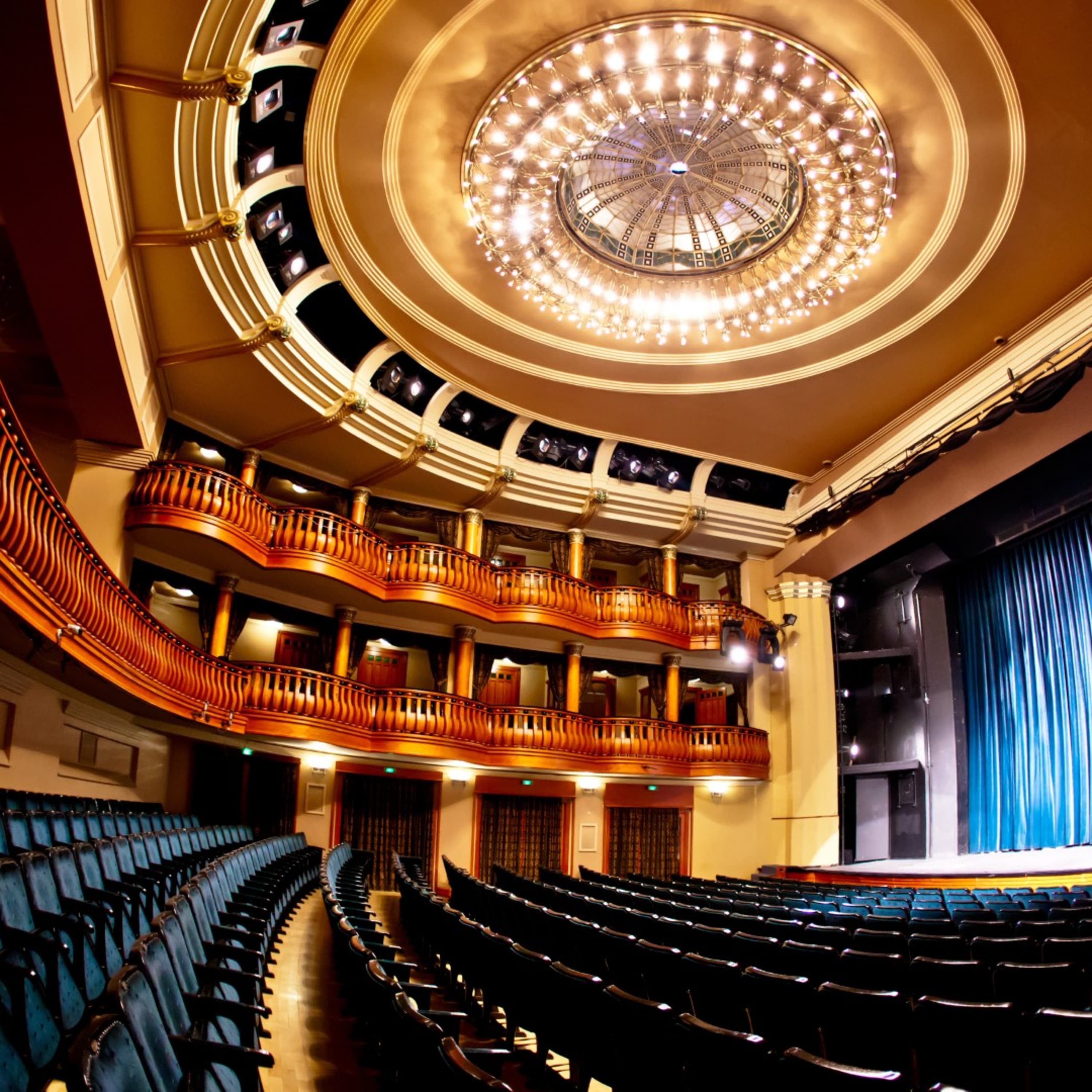 Milyen hatással lesz a hazai színházi szakmára az új kulturális törvény? Interjú Imely Zoltánnal, a Független Előadó-Művészeti Szövetség társelnökével