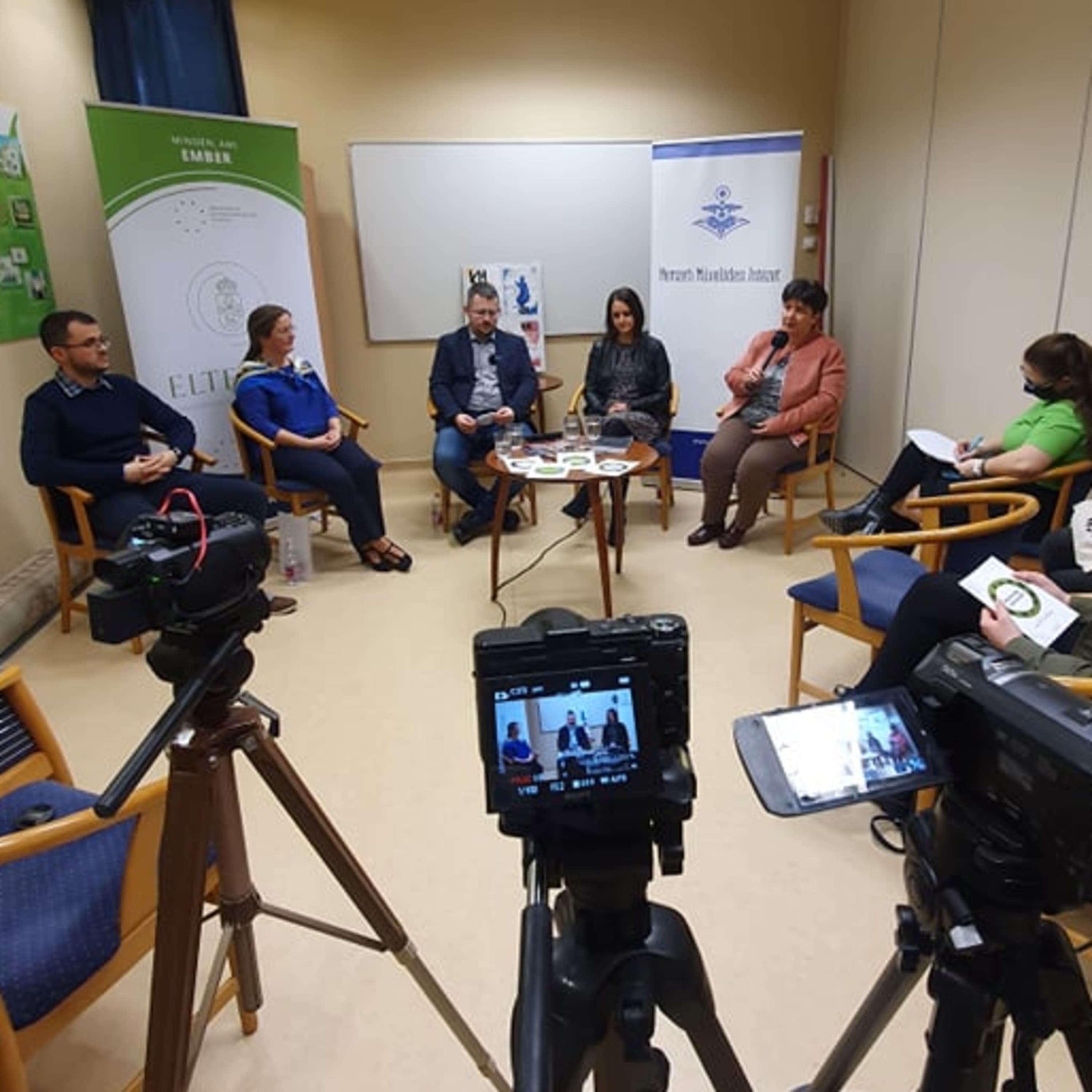 Közművelődési kerekasztal-beszélgetés a közösségszervező szakról