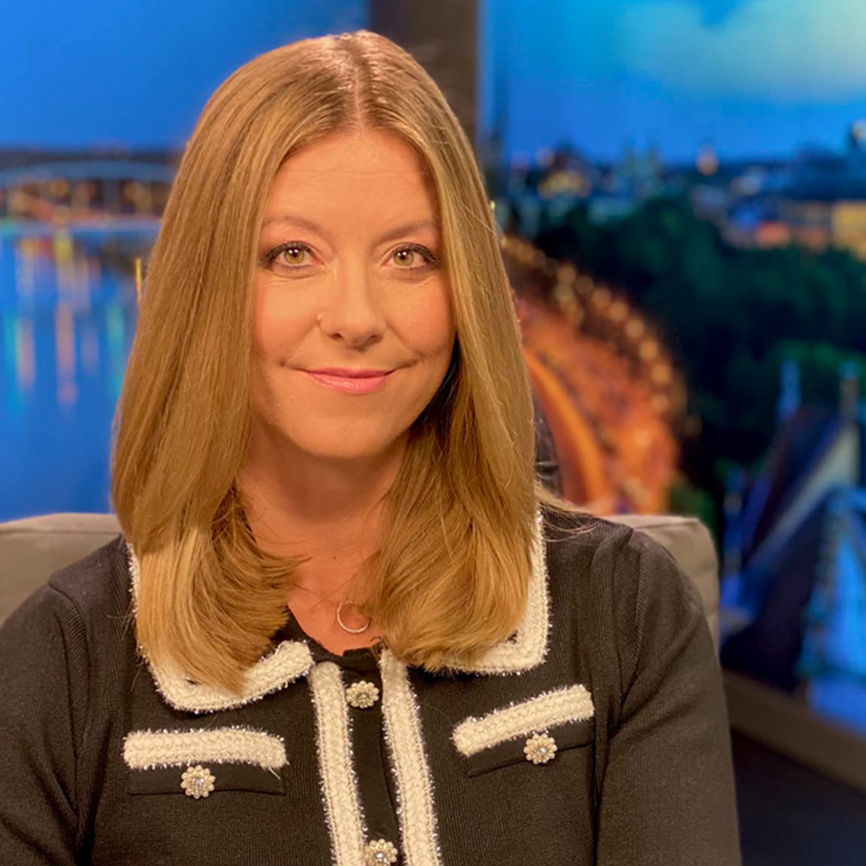 Varázsbot, síelés, Super Bowl-megmondás, Cirque du Soleil, Adrienn – Szeged Podcast 184. – Szeged.hu – 24.02.16.