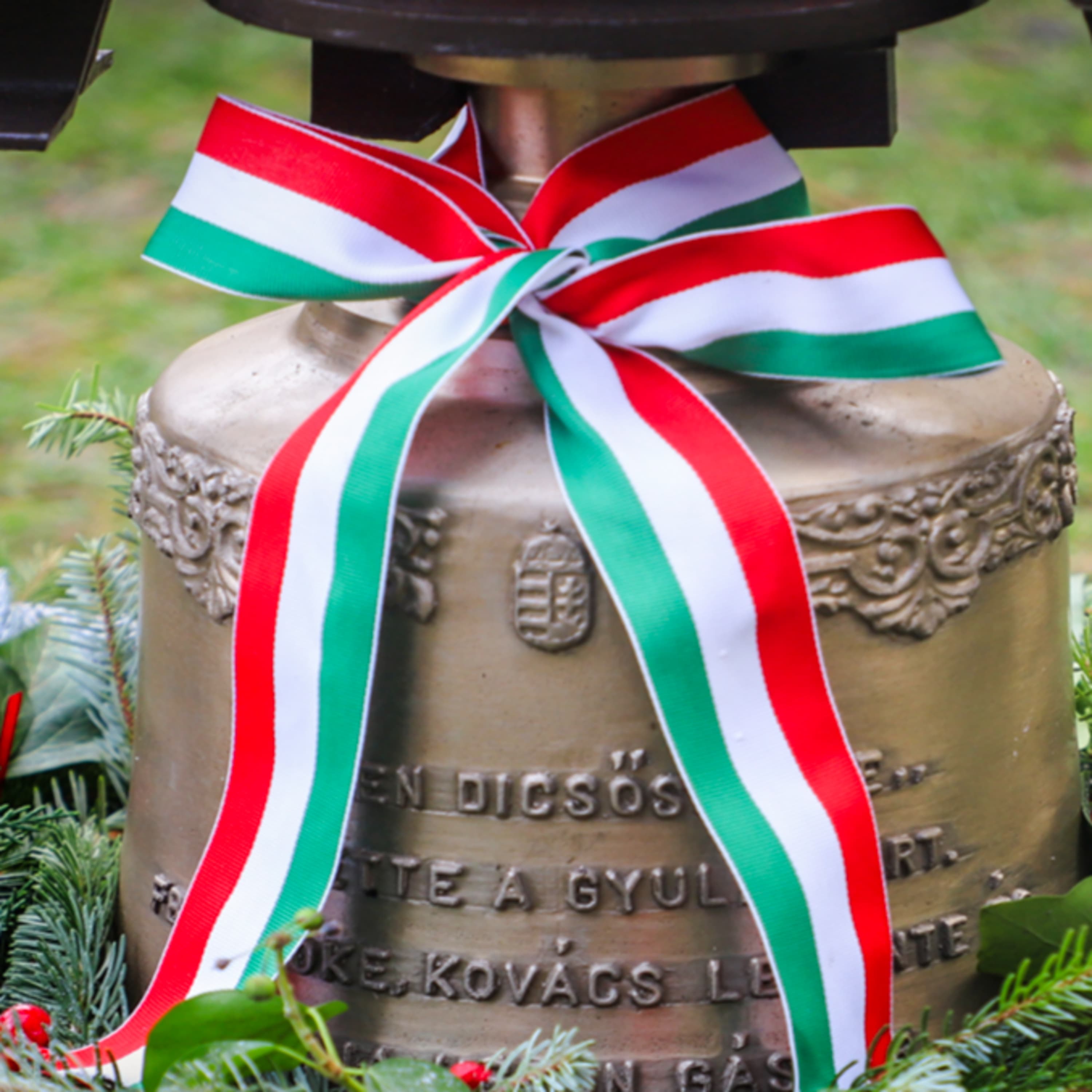 Harang töltényhüvelyből