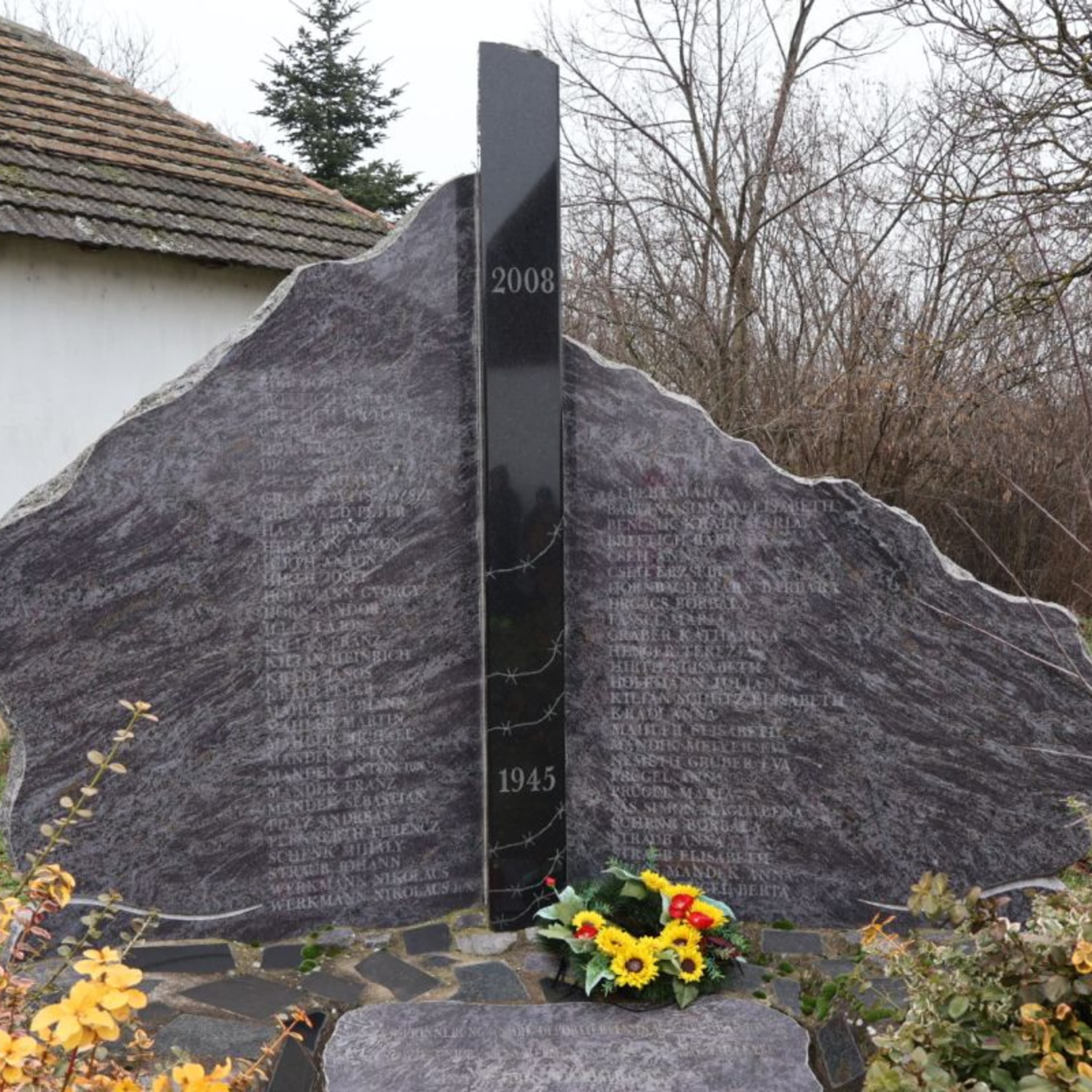 A simonyifalvi deportáltakra emlékeztek